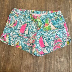 Lilly Pulitzer Adie Shorts, size 2 in print You Gotta Regatta